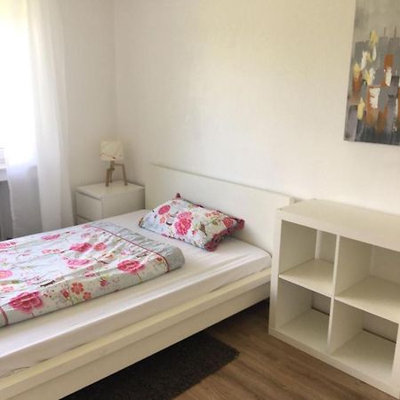 Mayen, Im Mohren, Privatzimmer Nr1, Waldrand, Nahe Nurburgring & Burg Eltz, Gemeinschaftsbad Екстер'єр фото