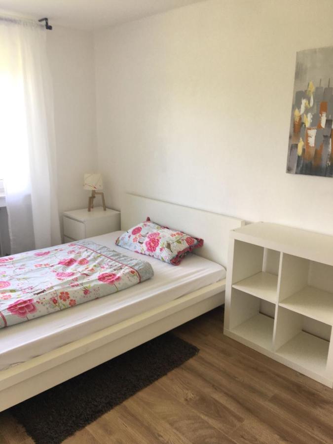 Mayen, Im Mohren, Privatzimmer Nr1, Waldrand, Nahe Nurburgring & Burg Eltz, Gemeinschaftsbad Екстер'єр фото